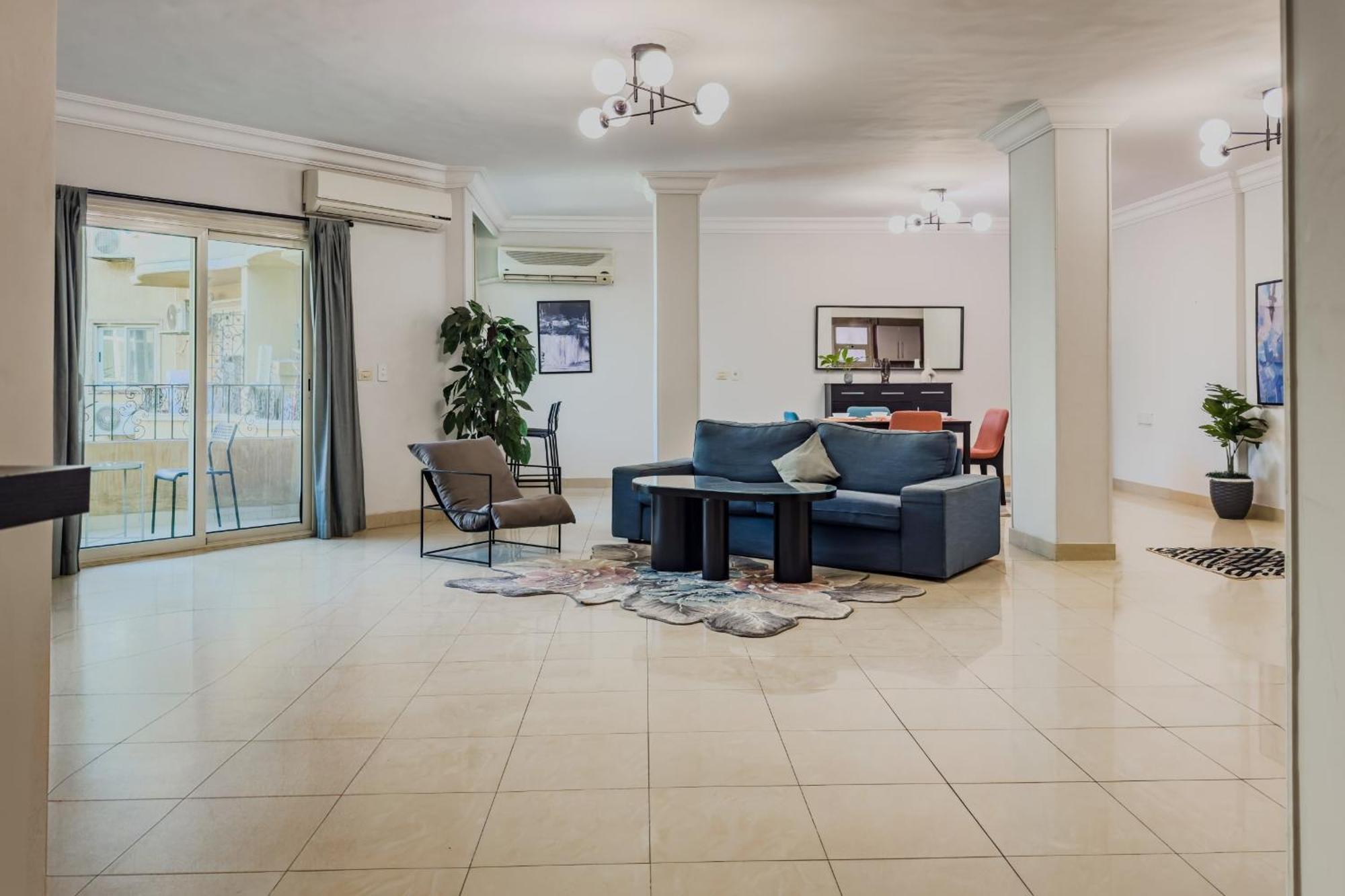 Distinct & Decent 2 Bdr Apt Steps From Nightlife And Airport Kahire Dış mekan fotoğraf