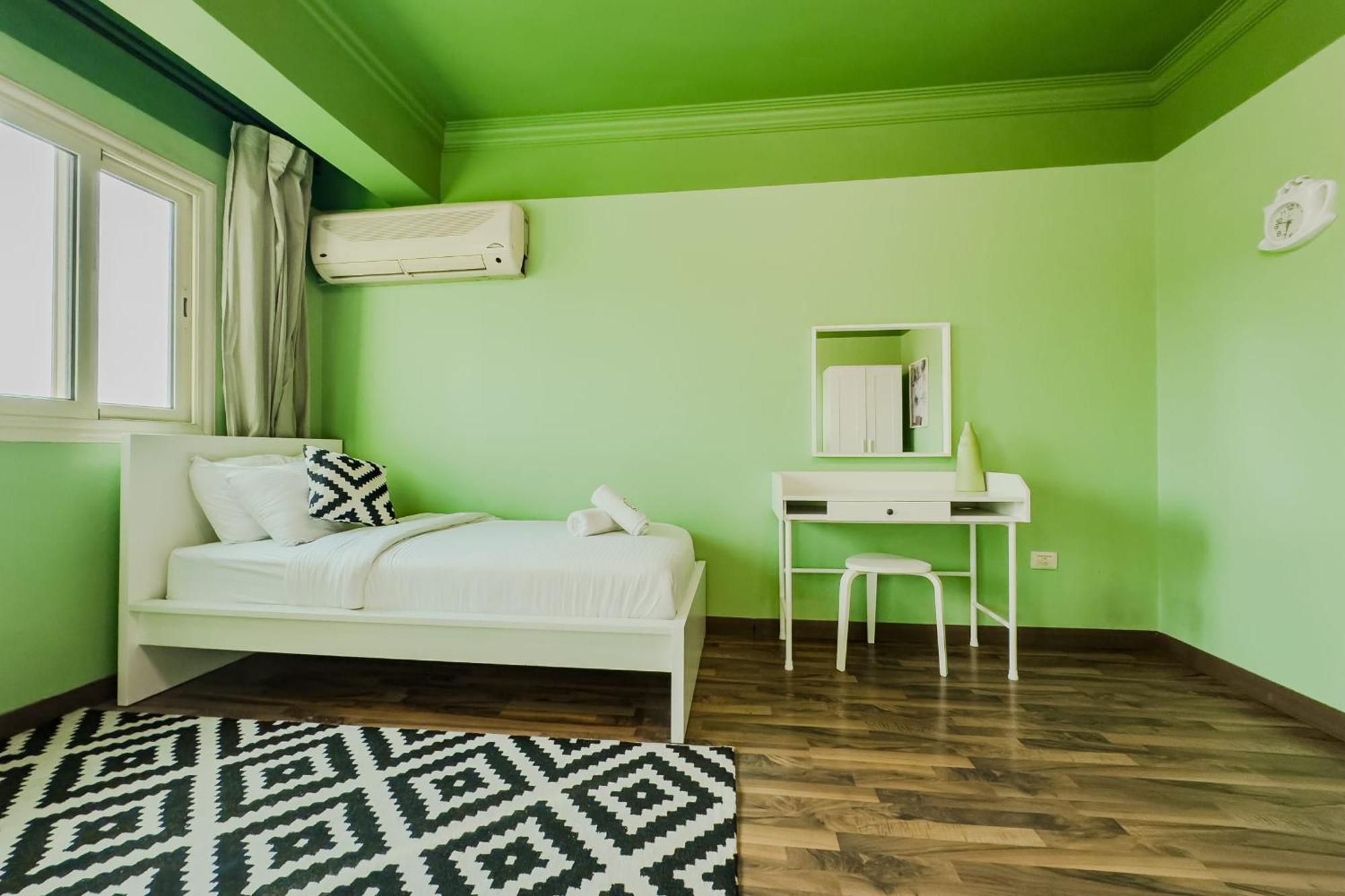 Distinct & Decent 2 Bdr Apt Steps From Nightlife And Airport Kahire Dış mekan fotoğraf